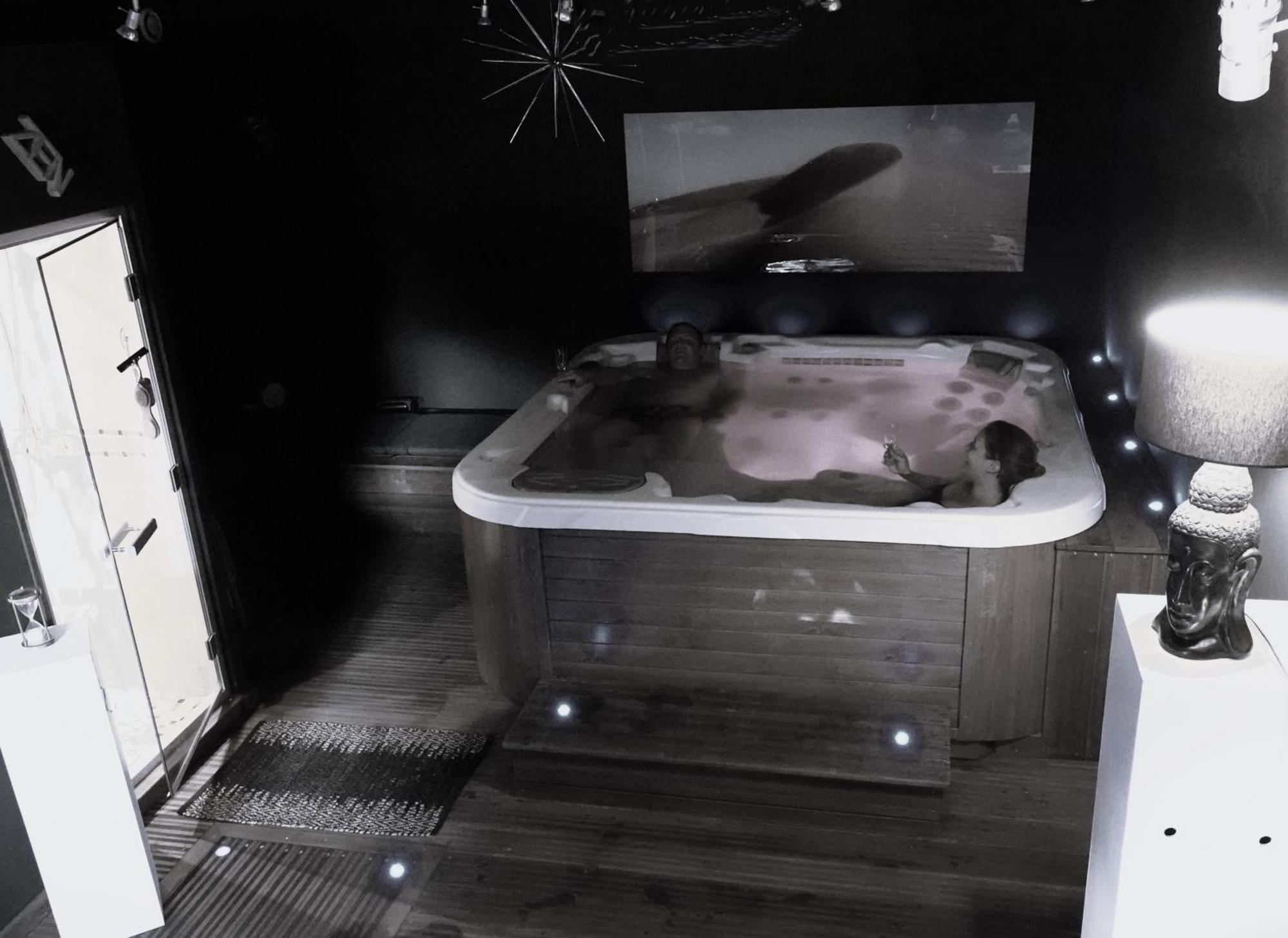 Gite A La Campagne Les Grandes Maisons Espace Jacuzzi Hammam Spa Lorris Εξωτερικό φωτογραφία